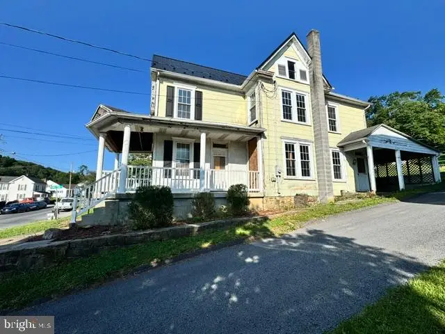 216 N Walnut St, Lewistown, PA 17044 - #3