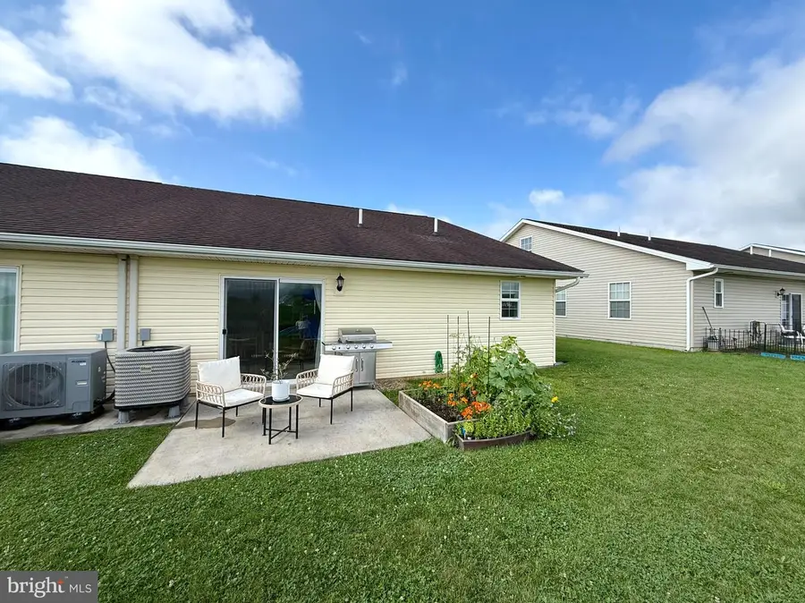 39 Pacific Ave, Milroy, PA 17063 - #2
