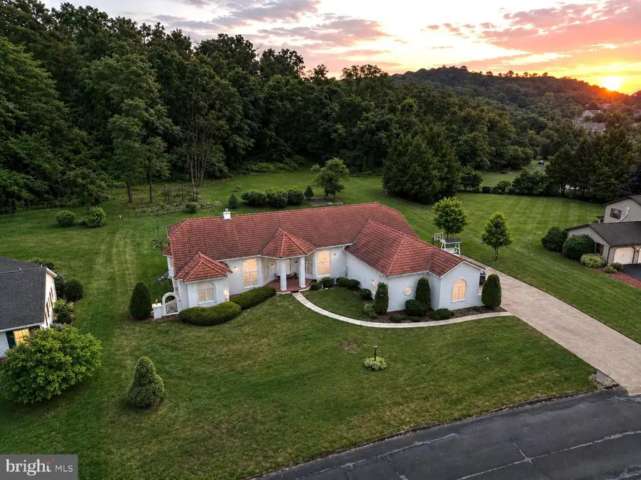 295 Cornfield Circle, Lewistown, PA 17044 - #2