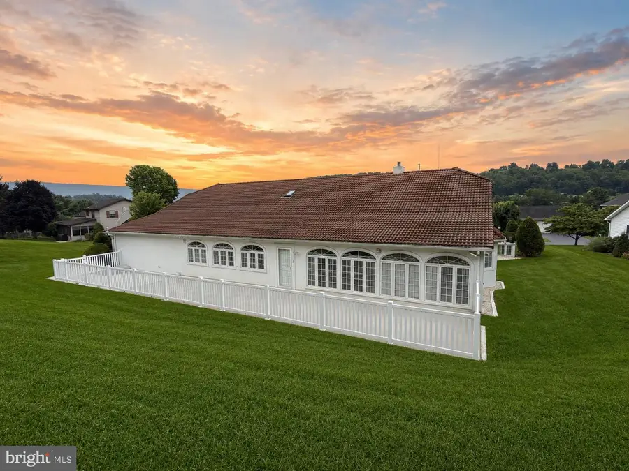 295 Cornfield Circle, Lewistown, PA 17044 - #3