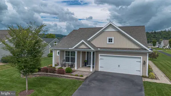 42 Cambridge Ln, LEWISTOWN, PA 17044