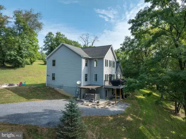 1695 Middle Rd, LEWISTOWN, PA 17044