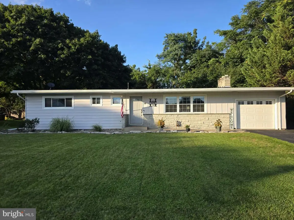 32 El Ray St, Allensville, PA 17002 - #1