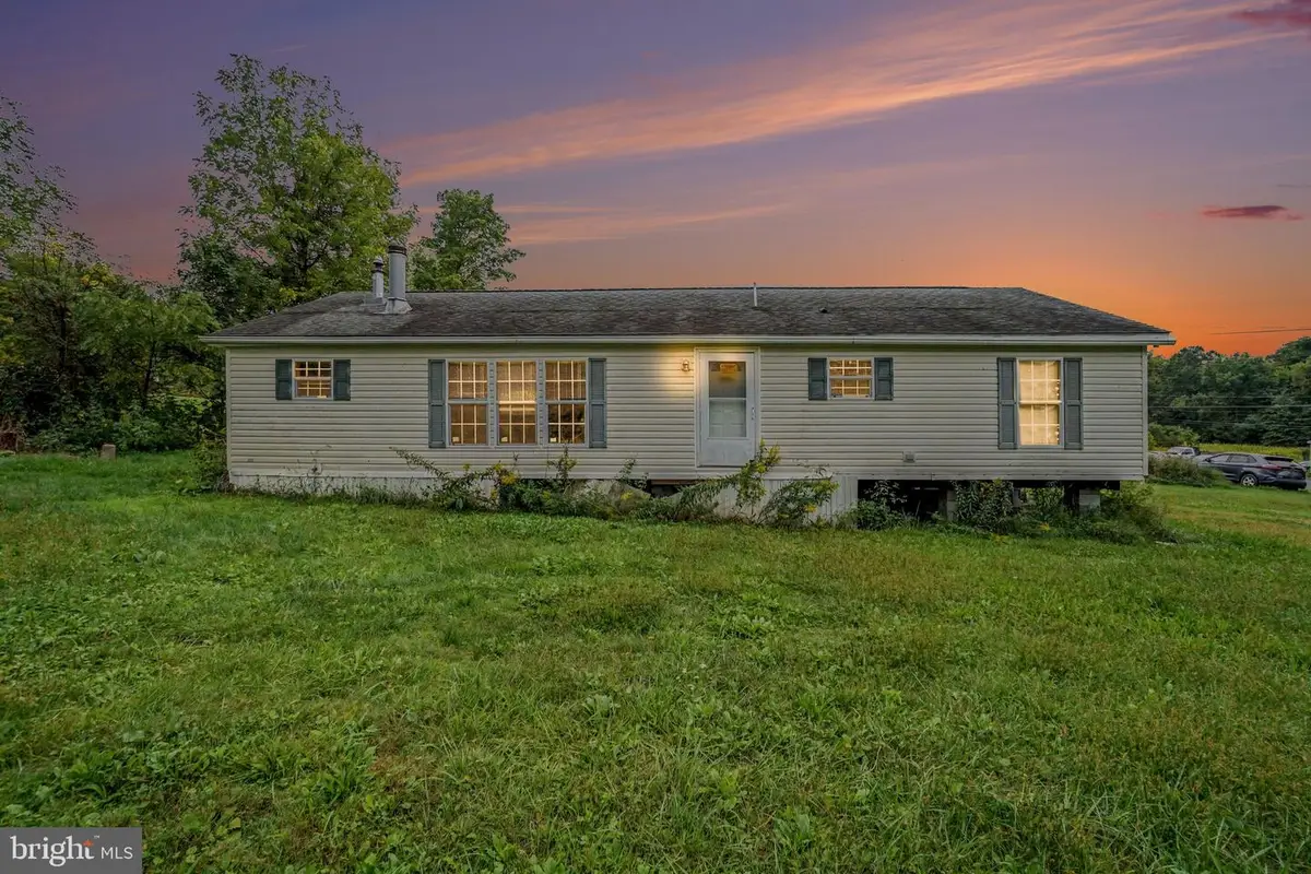 18 Maple Ave, Granville, PA 17029 - #1