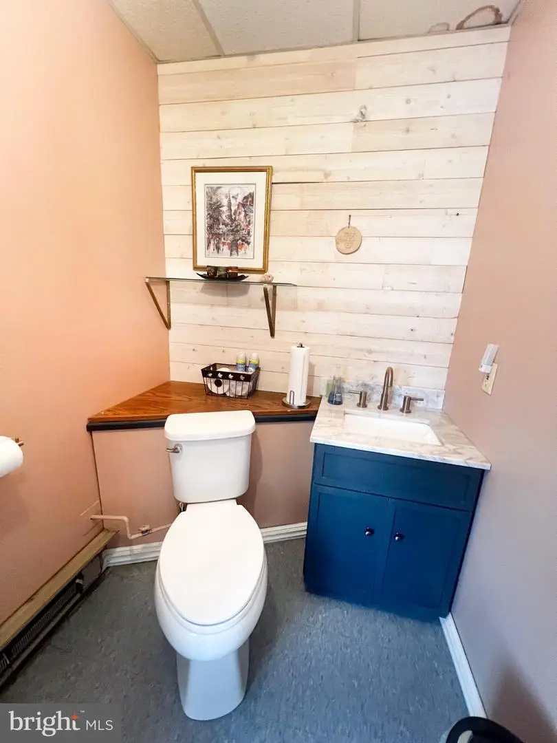35 Rodney St, Milroy, PA 17063 - #3