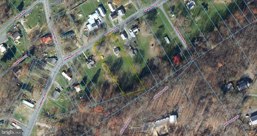355 N Walnut St, Lewistown, PA 17044 - #3
