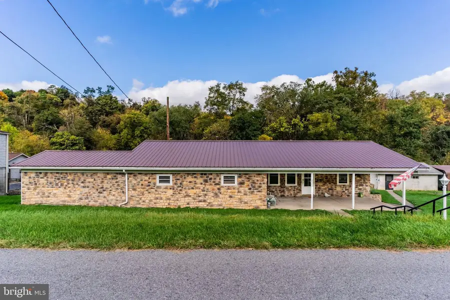 435 1st Ave, Burnham, PA 17009 - #2