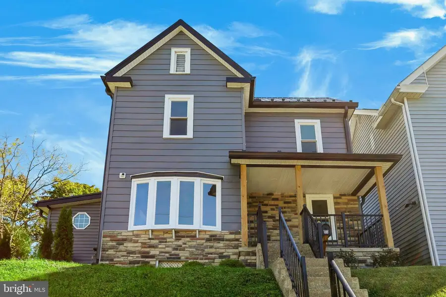 304 6th Ave, Burnham, PA 17009 - #2