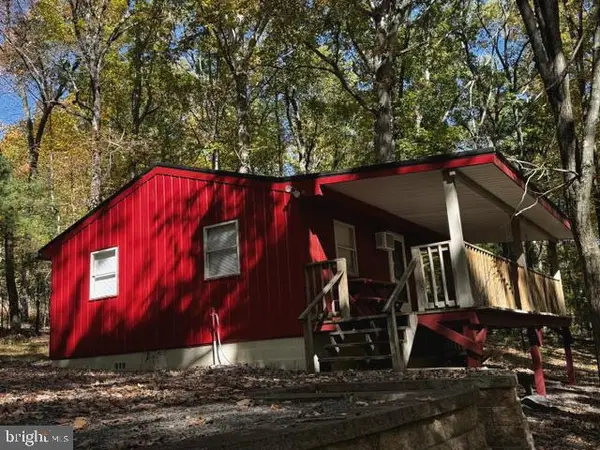 82 Woodside Ln, MC VEYTOWN, PA 17051