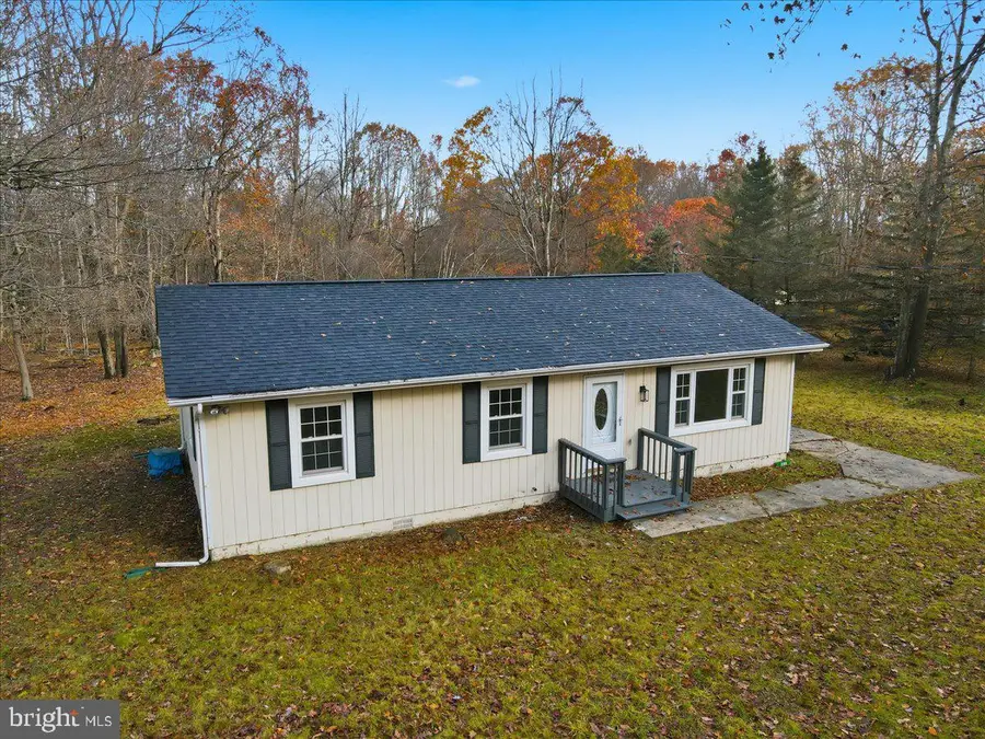 395 Sullivan Trl, Long Pond, PA 18334 - Image #3