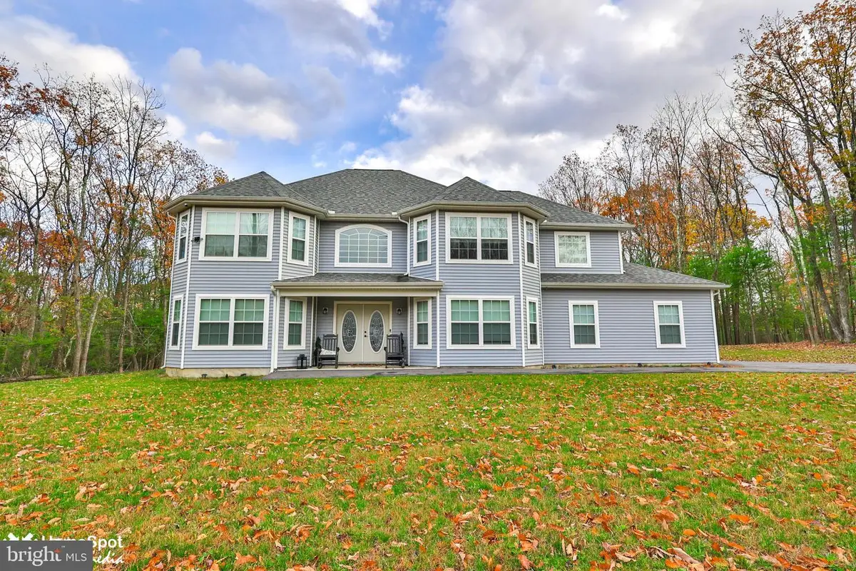 255 Catalpa Dr, Kunkletown, PA 18058 - Image #1