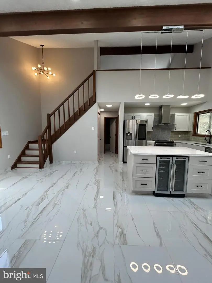 2233 Vista Cir, East Stroudsburg, PA 18302 - Image #2