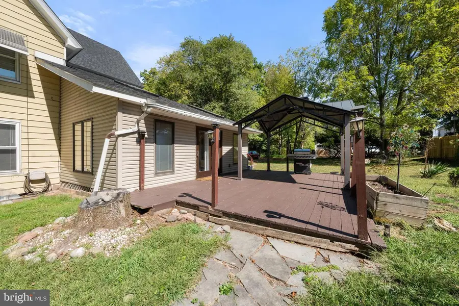 204 Lackawanna Ave, East Stroudsburg, PA 18301 - Image #3