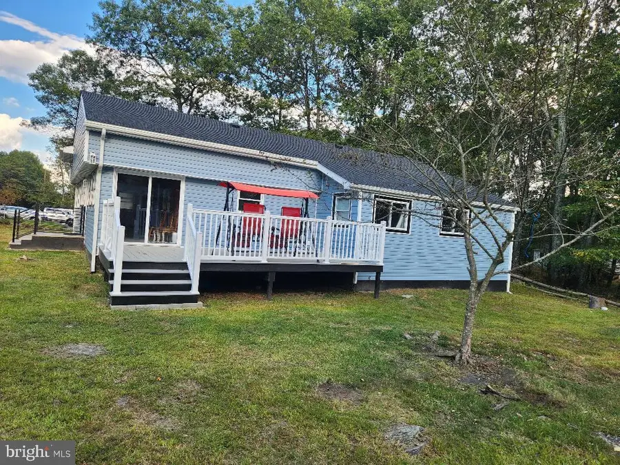 22 Mountain Top Rd, East Stroudsburg, PA 18302 - Image #2