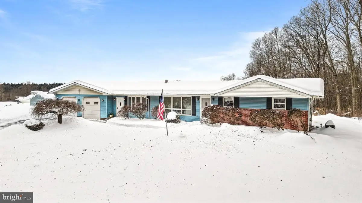 380 Cherry Lane Rd, Bartonsville, PA 18321 - Image #1