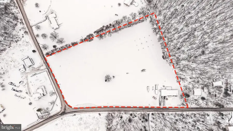 380 Cherry Lane Rd, Bartonsville, PA 18321 - Image #3