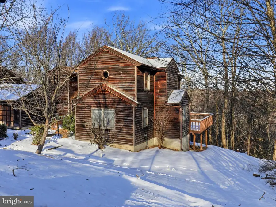 227 Image Dr, Scotrun, PA 18355 - Image #2