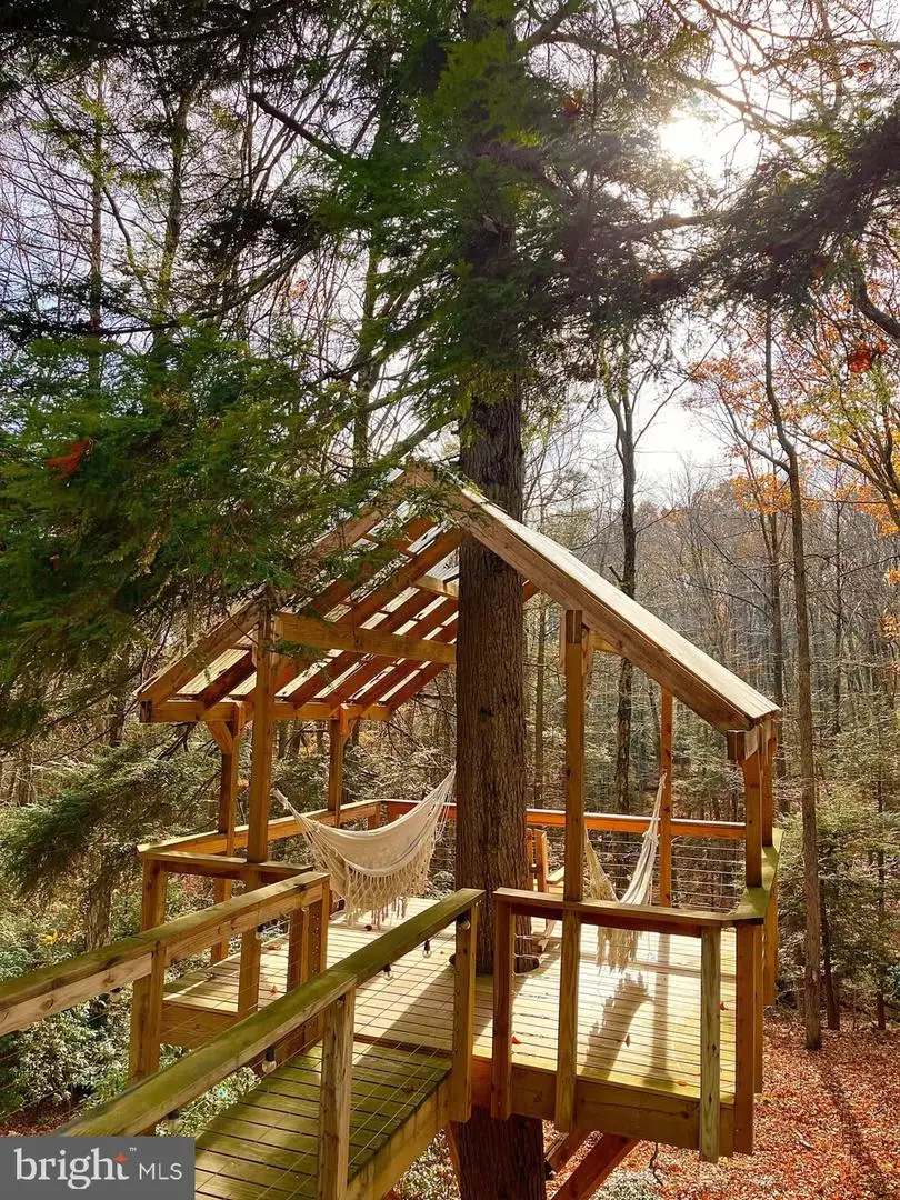 468 Devils Hole Rd, Cresco, PA 18326 - Image #1