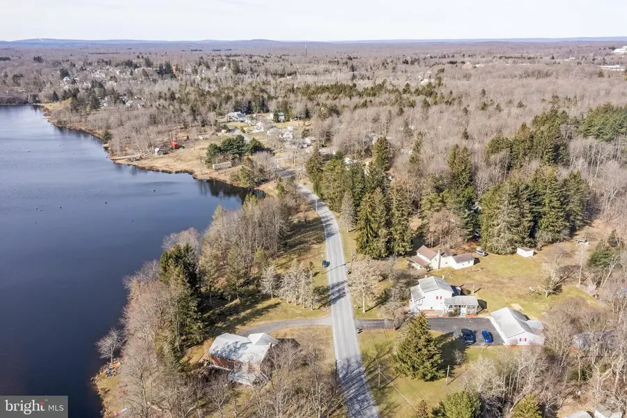 2101 Lakeside Dr, Tobyhanna, PA 18466 - #3