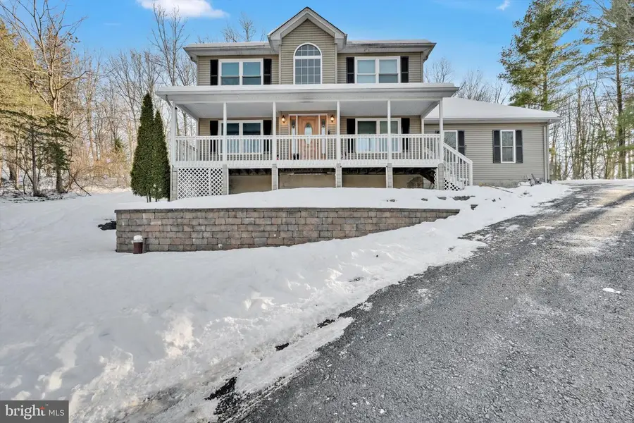 316 Reagan Dr, East Stroudsburg, PA 18301 - #2