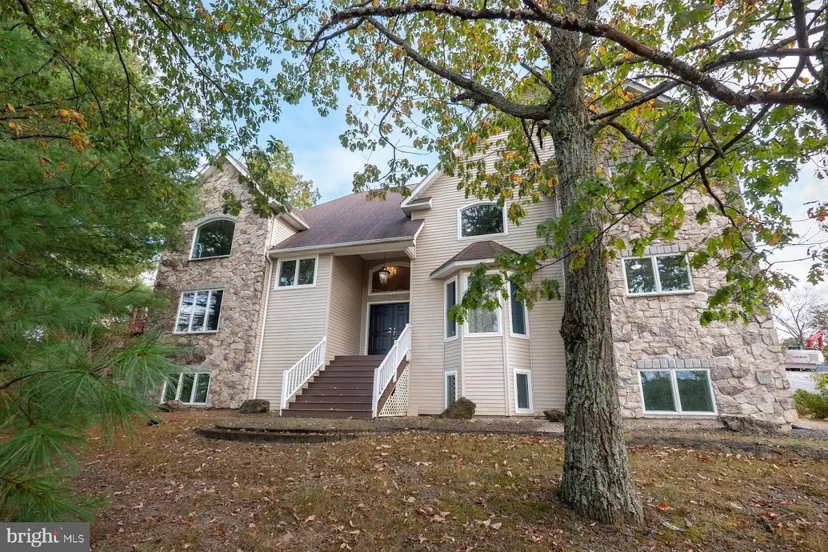 205 Osprey Way, East Stroudsburg, PA 18302 - #1