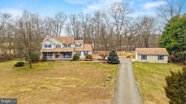 181 Lower Cherry Valley Rd, SAYLORSBURG, PA 18353