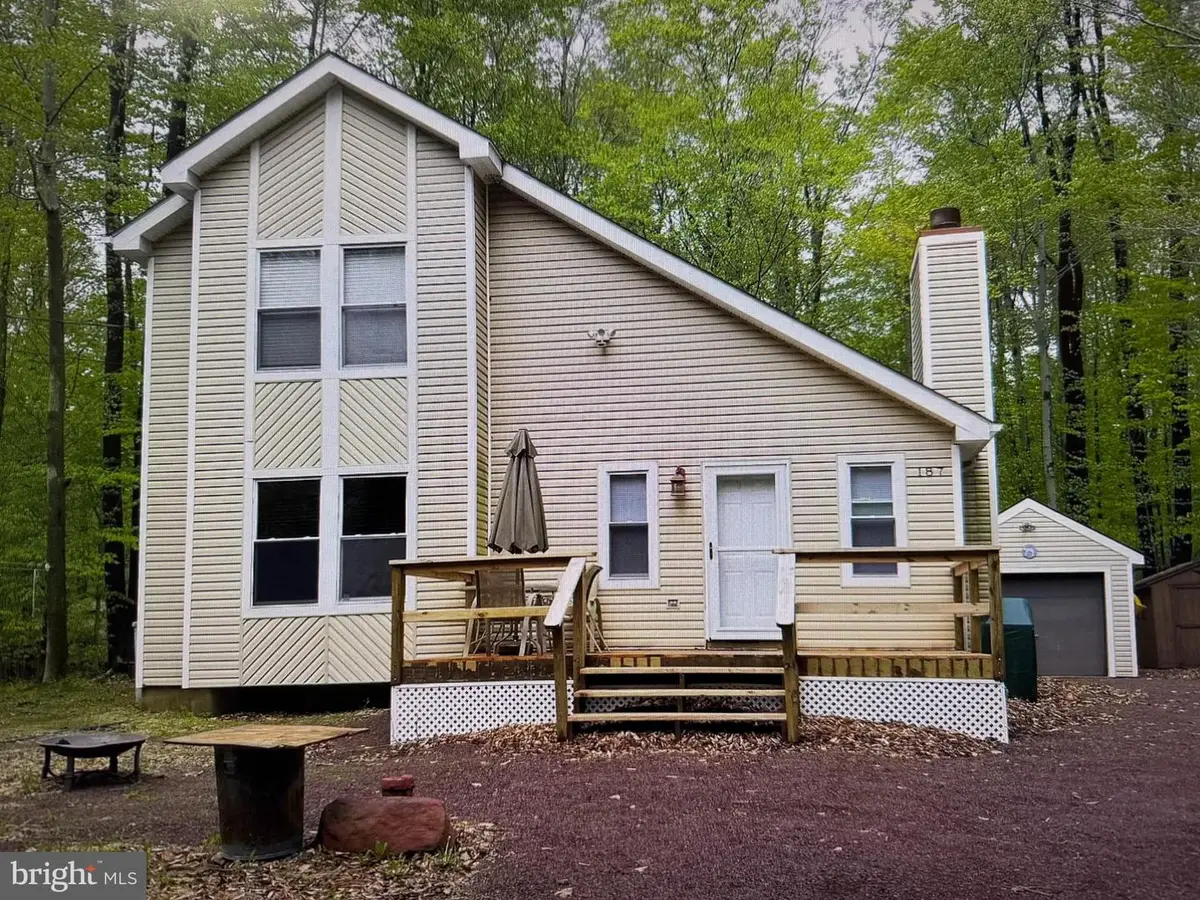 187 Wyomissing Dr, Pocono Lake, PA 18347 - #1
