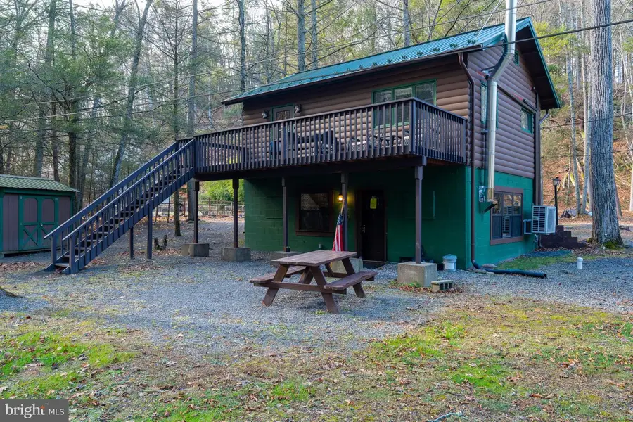 2146 & 2138 Bridge Side Dr, East Stroudsburg, PA 18302 - #2