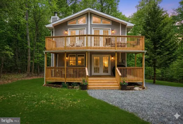 1332 Winding Way, TOBYHANNA, PA 18466