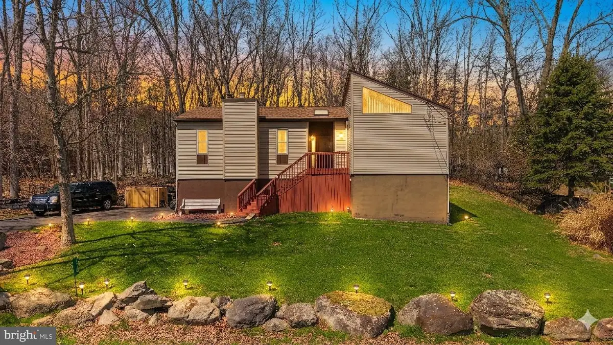 110 Sundew Dr, East Stroudsburg, PA 18301 - #1