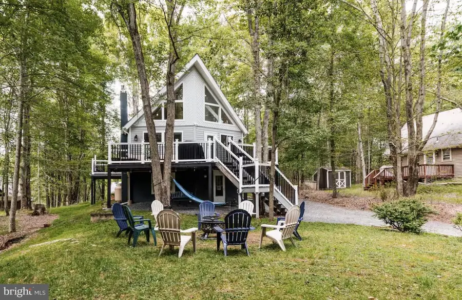 243 Trout Creek Dr, Pocono Lake, PA 18347 - #2