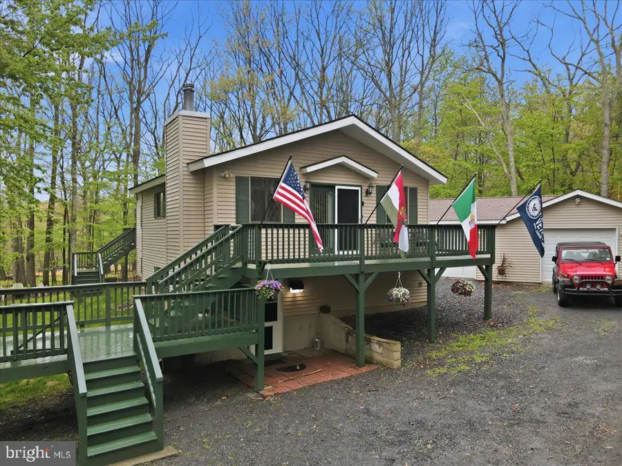 149 Mcmichaels Ct, Stroudsburg, PA 18360 - #2