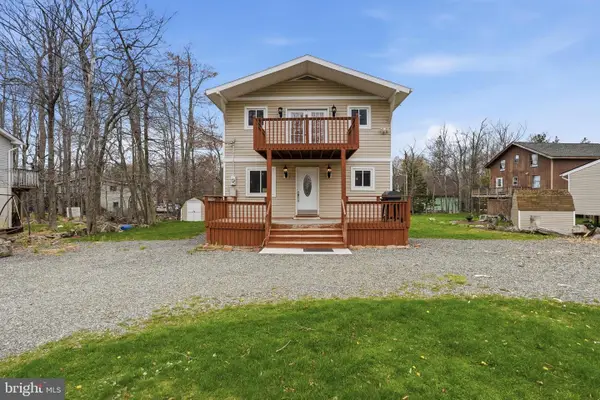 1117 Knollwood Dr, TOBYHANNA, PA 18466
