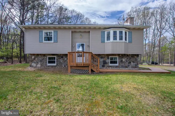 107 Shenkel Rd, EFFORT, PA 18330