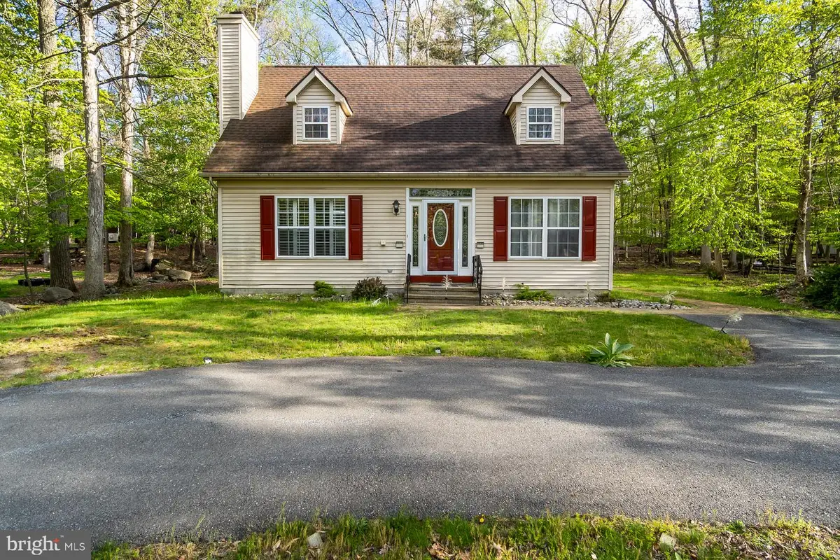 276 Spicebush Dr, East Stroudsburg, PA 18301 - #1