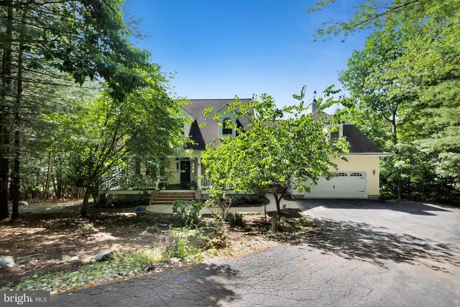 237 Eastshore Dr, East Stroudsburg, PA 18301 - #2