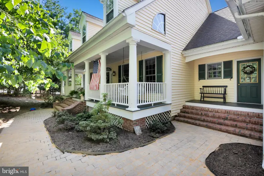 237 Eastshore Dr, East Stroudsburg, PA 18301 - #3