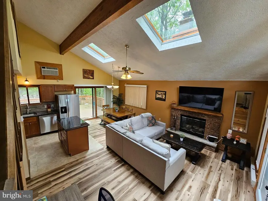 8226 Woodchuck Ct, East Stroudsburg, PA 18301 - #3