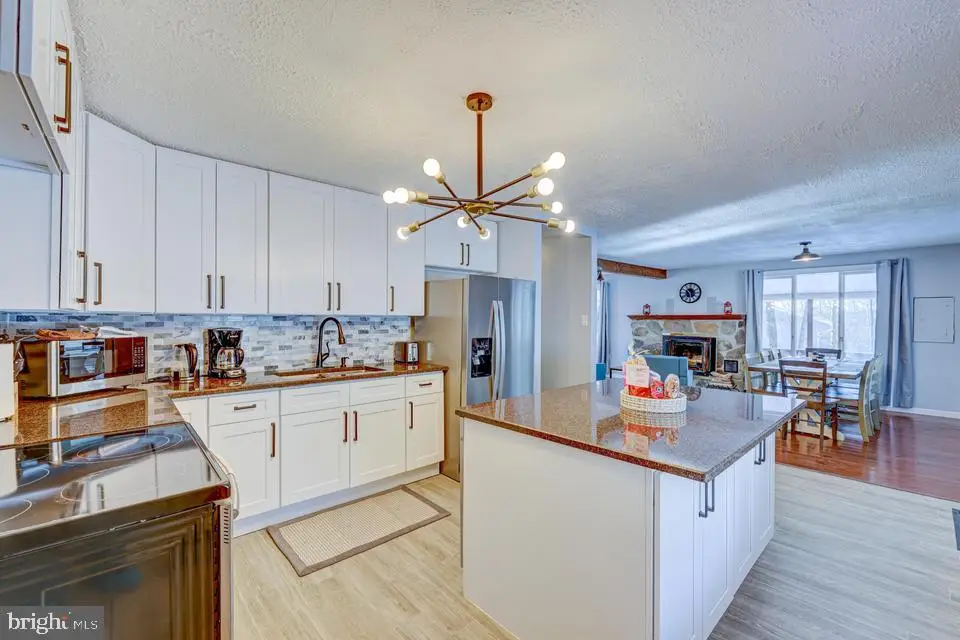 143 Cathleen Dr, East Stroudsburg, PA 18302 - #1