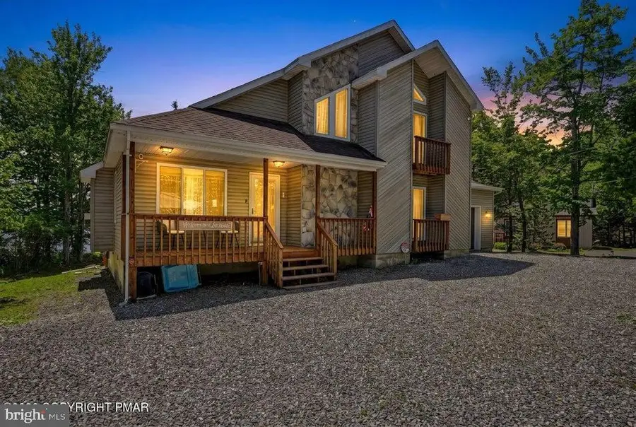 211 Nadine Blvd, Pocono Summit, PA 18346 - #3