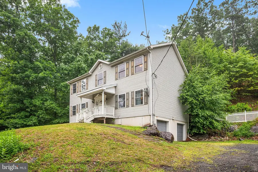 313 Lower Lakeview Dr, East Stroudsburg, PA 18302 - #2