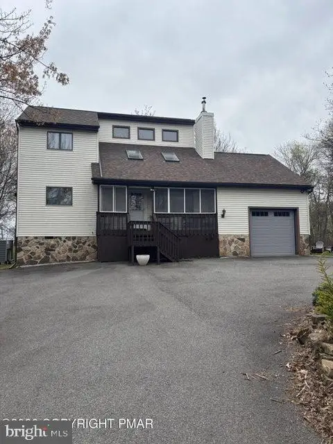 1298 Glade Dr S, Long Pond, PA 18334 - #1