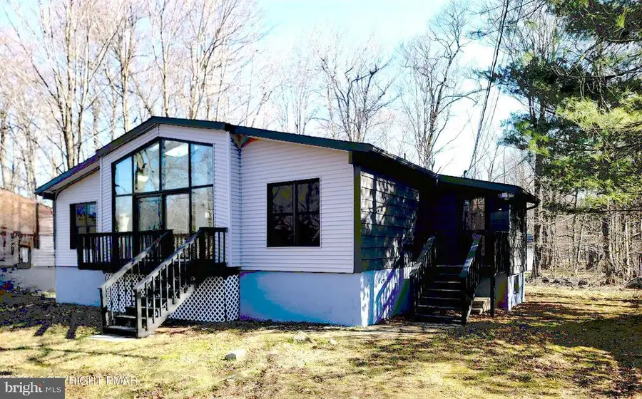 9069 Idlewild Dr, Tobyhanna, PA 18466 - #2