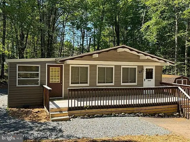 241 Champlain Dr, Tobyhanna, PA 18466 - #1