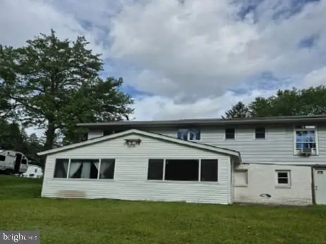 1403 Prospect St, Tobyhanna, PA 18466 - #1