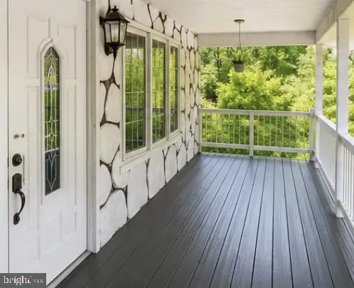 272 Neyhart Rd, Stroudsburg, PA 18360 - #2