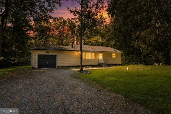 3279 Beech Ridge Dr, POCONO SUMMIT, PA 18346