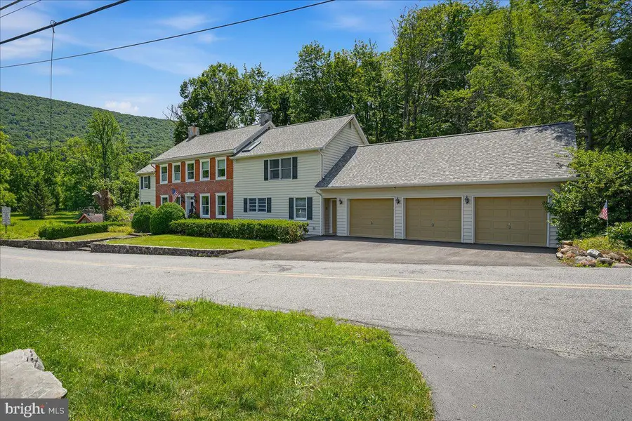 105 Fetherman Rd, Stroudsburg, PA 18360 - #3