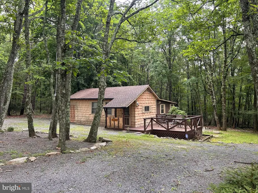 1507 Upper Valley Rd, Effort, PA 18330 - #2