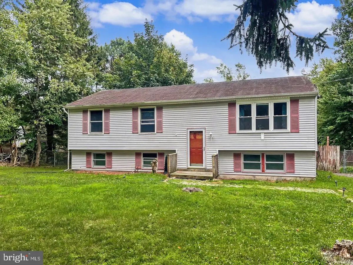 410 Skyline Dr, Blakeslee, PA 18610 - #1